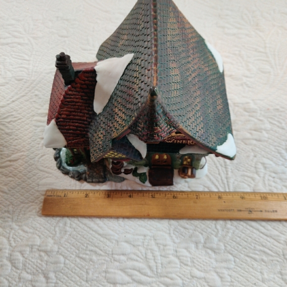 Santa's Workbench Crystal Creek Winery Christmas Village House Victorian Series - Picture 9 of 13